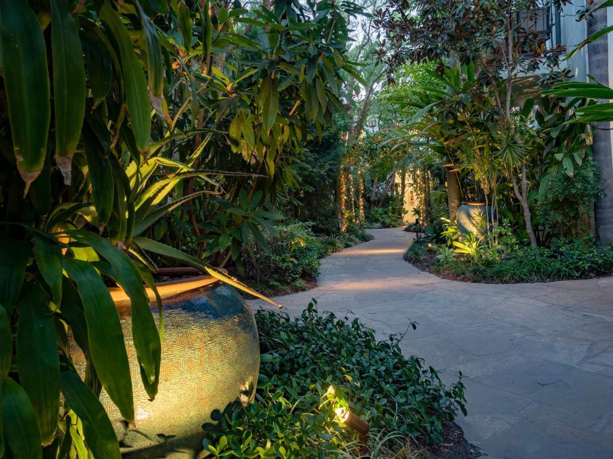 Sunset Marquis Hotel Los Angeles Exterior photo